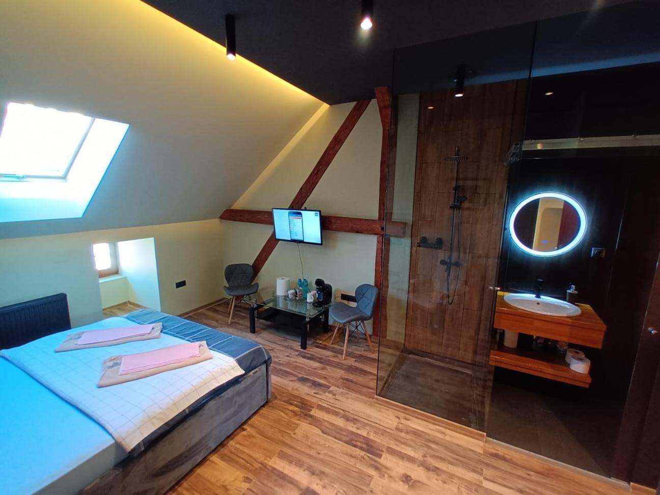 Apartament Eminescu 1 Mediaş Εξωτερικό φωτογραφία